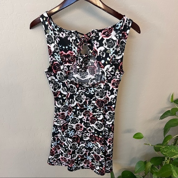 Hot Topic skulls and roses pinup keyhole back mini dress, stretchy, black,SM - Picture 5 of 13
